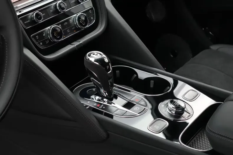 Bentley Bentayga din 2025 cu 15 km - oferta BEN156521 - foto 20