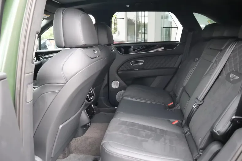 Bentley Bentayga din 2025 cu 15 km - oferta BEN156521 - foto 23