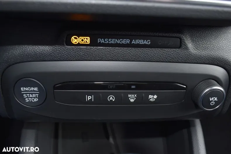 Ford Focus din 2022 cu 3.500 km - oferta FOR156525 - foto 34