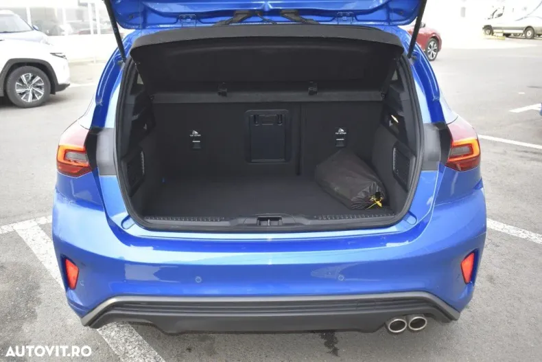 Ford Focus din 2022 cu 11.100 km - oferta FOR156527 - foto 12