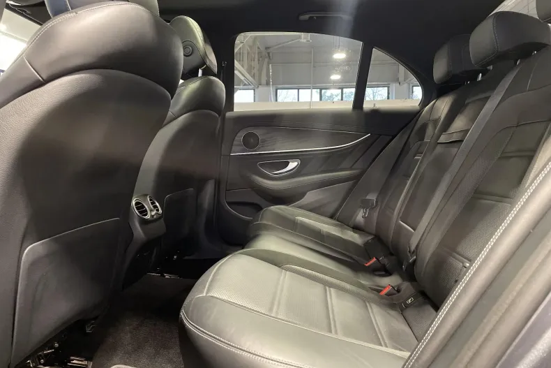 Mercedes-Benz E 53 AMG din 2020 cu 135.095 km - oferta MER156531 - foto 12