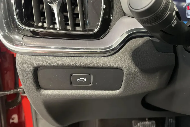 Volvo S60 din 2024 cu 28.283 km - oferta VOL156532 - foto 15