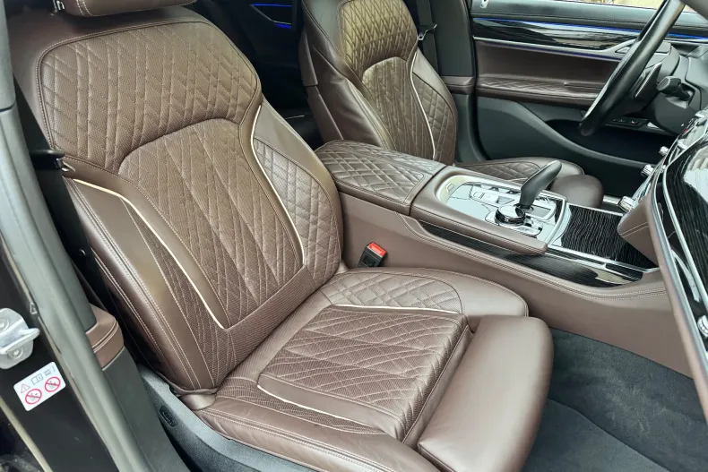 BMW Seria 7 din 2019 cu 119.000 km - oferta BMW156535 - foto 16