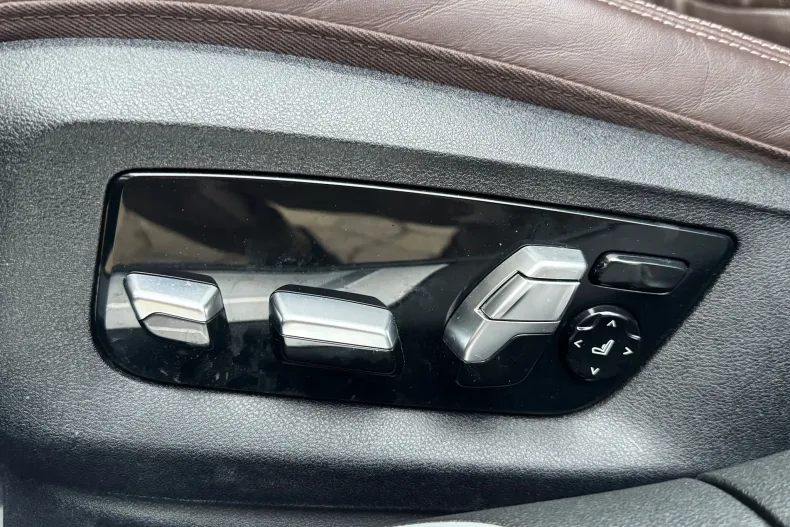 BMW Seria 7 din 2019 cu 119.000 km - oferta BMW156535 - foto 20