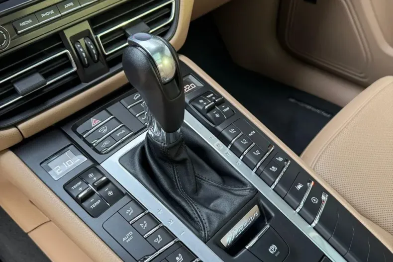 Porsche Macan din 2020 cu 105.000 km - oferta POR156538 - foto 19