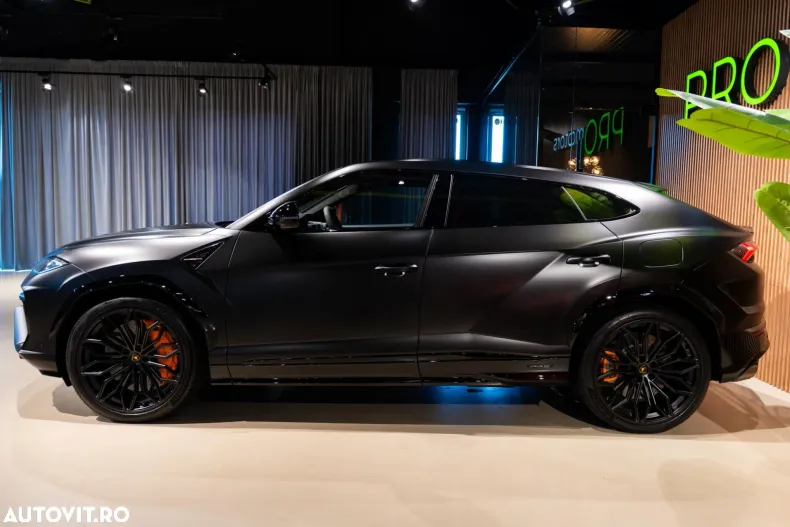Lamborghini Urus din 2025 cu 4.000 km - oferta LAM156540 - foto 9
