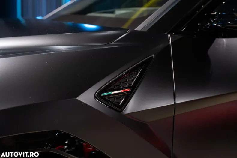 Lamborghini Urus din 2025 cu 4.000 km - oferta LAM156540 - foto 11