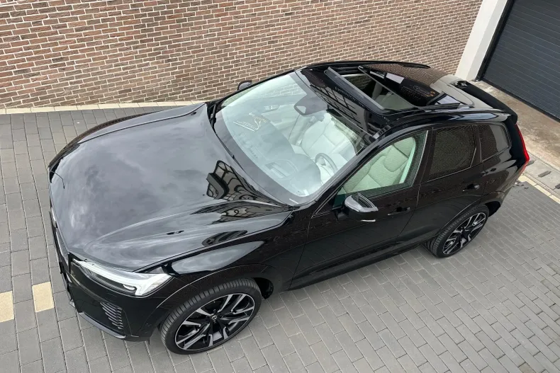 Volvo XC60 din 2023 cu 118.000 km - oferta VOL156546 - foto 4