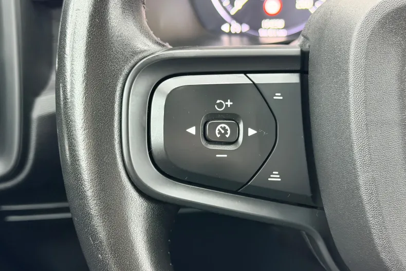 Volvo XC40 din 2021 cu 154.000 km - oferta VOL156549 - foto 25