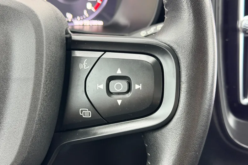 Volvo XC40 din 2021 cu 154.000 km - oferta VOL156549 - foto 26