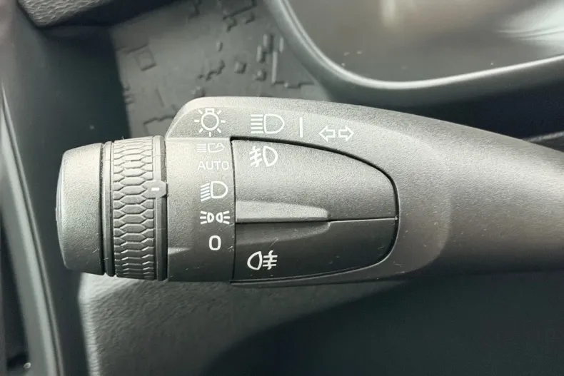 Volvo XC40 din 2021 cu 154.000 km - oferta VOL156549 - foto 27