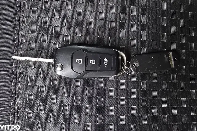 Ford Transit Connect din 2019 cu 106.608 km - oferta FOR156563 - foto 21