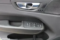 Volvo XC60 din 2020 cu 68.615 km - oferta VOL156564 - foto 9
