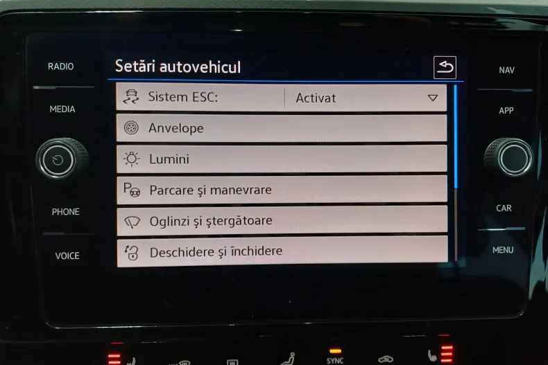 Volkswagen Passat din 2022 cu 130.581 km - oferta VOL156566 - foto 18