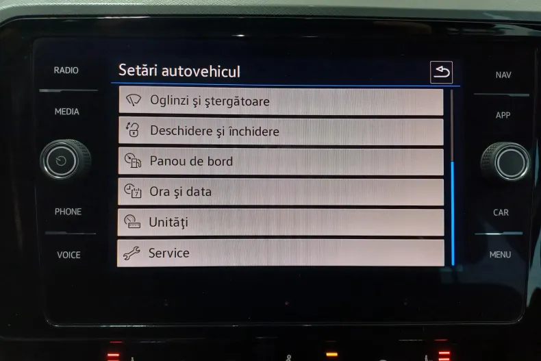 Volkswagen Passat din 2022 cu 130.581 km - oferta VOL156566 - foto 19