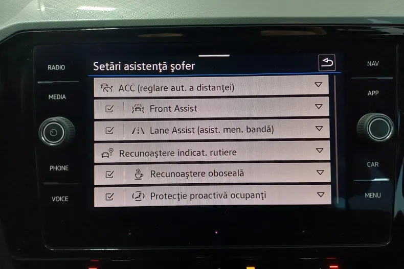 Volkswagen Passat din 2022 cu 130.581 km - oferta VOL156566 - foto 26