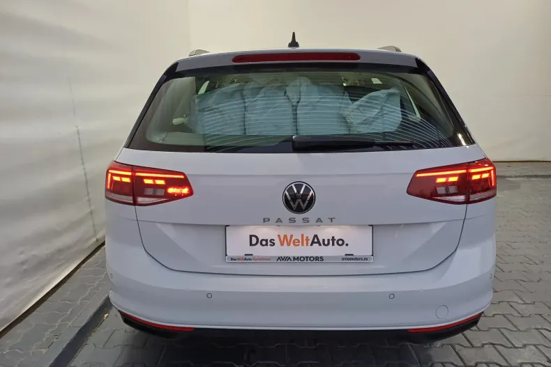 Volkswagen Passat din 2022 cu 130.581 km - oferta VOL156566 - foto 36