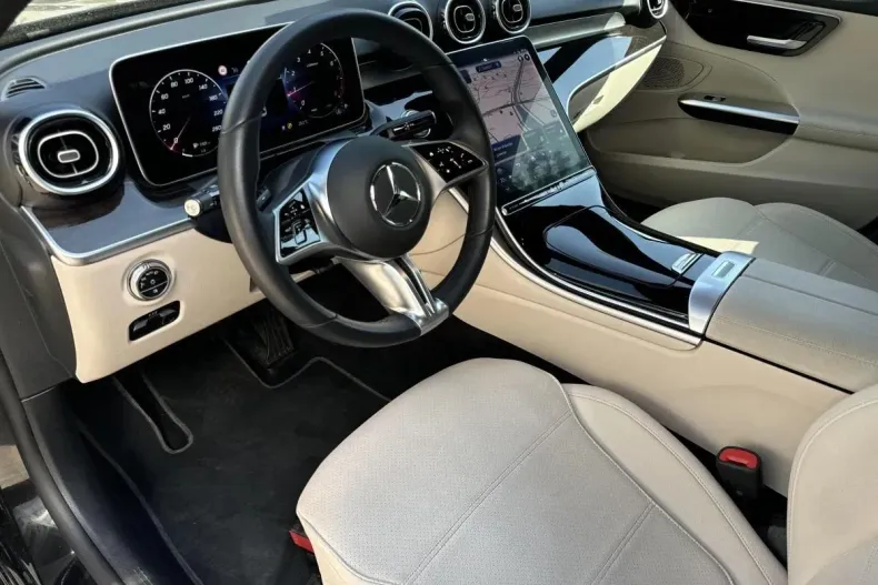 Mercedes-Benz C din 2023 cu 52.226 km - oferta MER156576 - foto 9