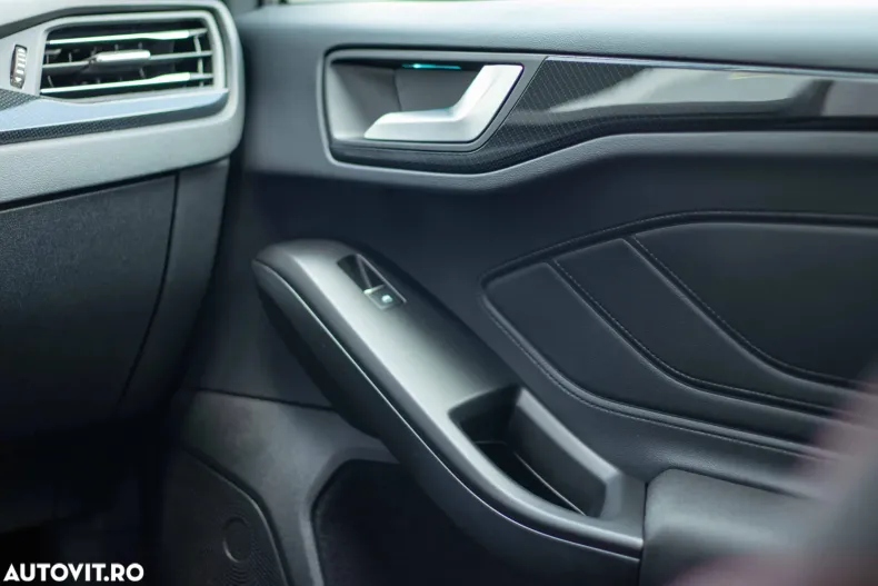 Ford Focus din 2024 cu 3 km - oferta FOR156580 - foto 22