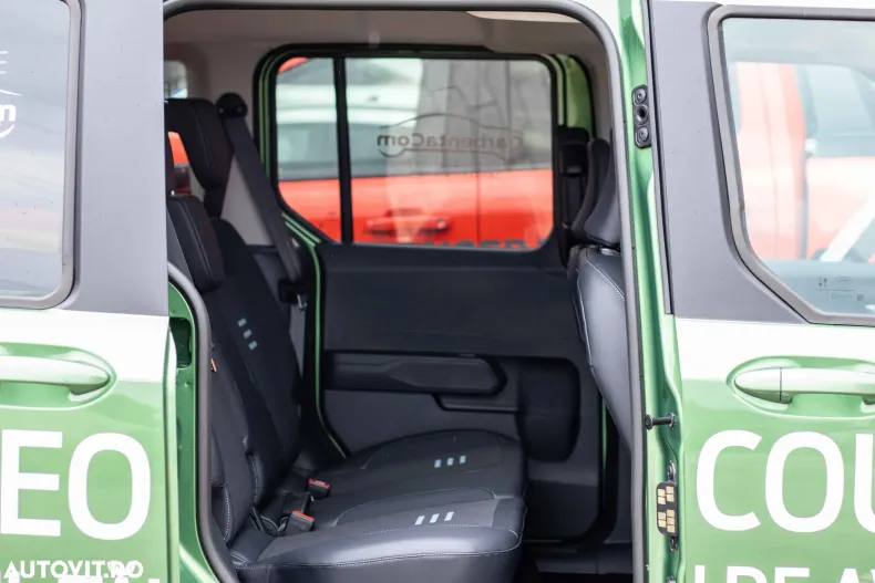 Ford Tourneo Courier din 2024 cu 10 km - oferta FOR156581 - foto 21