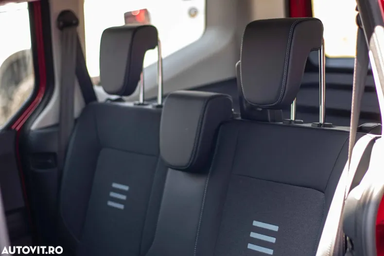 Ford Tourneo Courier din 2024 cu 10 km - oferta FOR156582 - foto 16