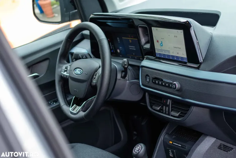 Ford Tourneo Courier din 2024 cu 10 km - oferta FOR156583 - foto 16