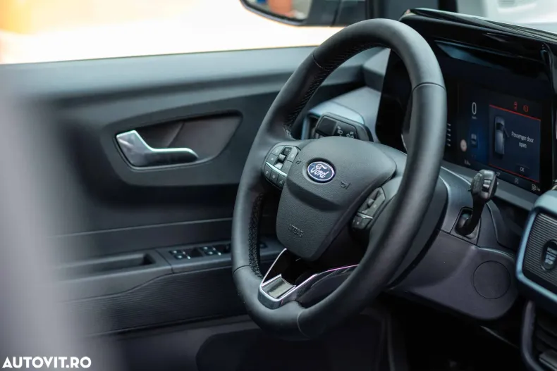Ford Tourneo Courier din 2024 cu 10 km - oferta FOR156583 - foto 18