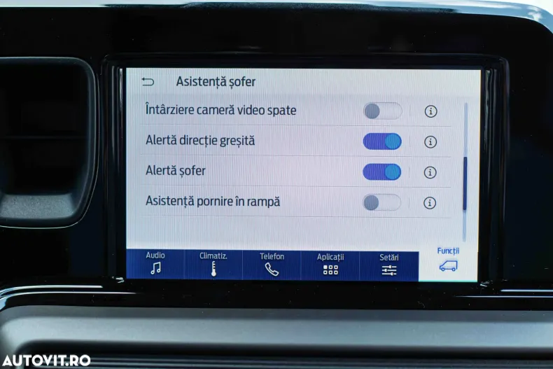 Ford Tourneo Courier din 2024 cu 10 km - oferta FOR156584 - foto 38