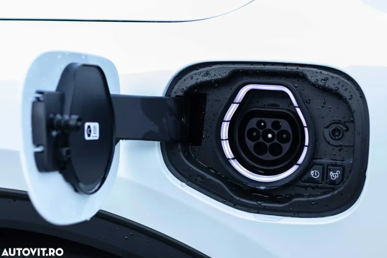 Ford Kuga din 2024 cu 5 km - oferta FOR156587 - foto 8