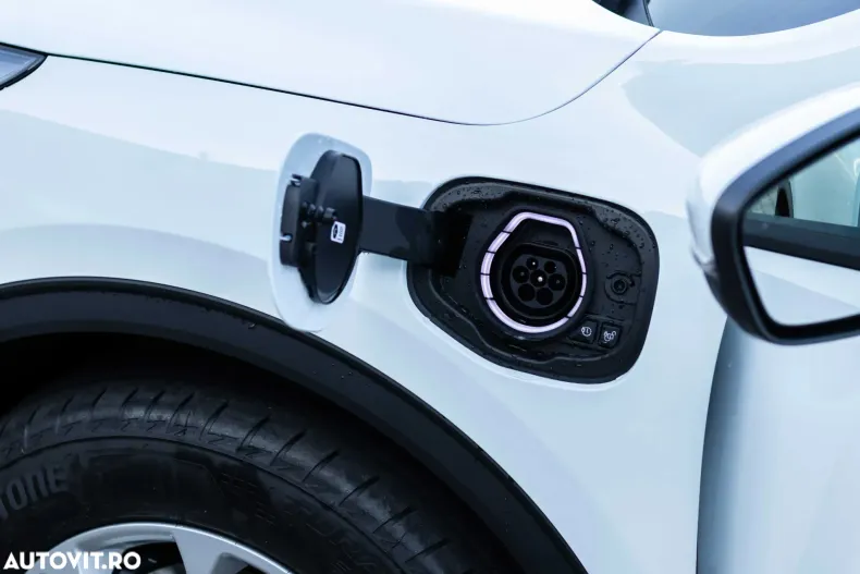 Ford Kuga din 2024 cu 5 km - oferta FOR156587 - foto 9