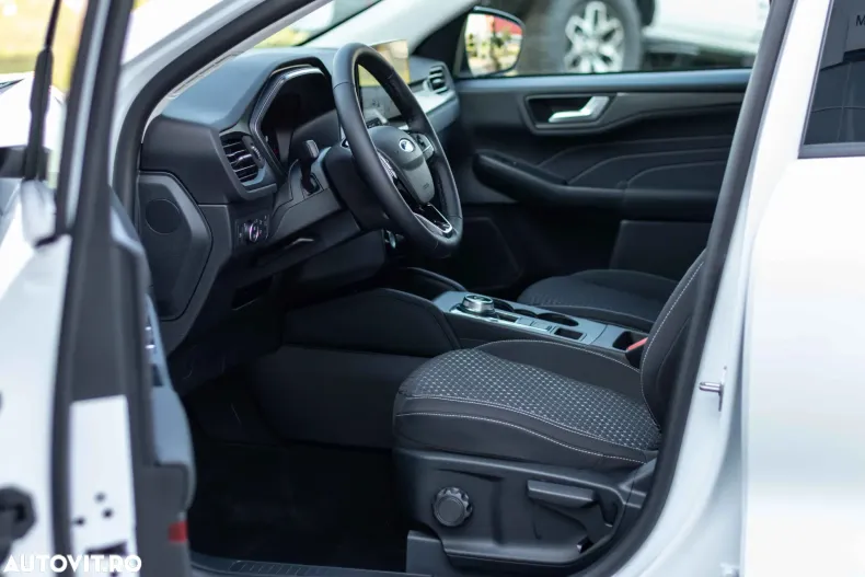 Ford Kuga din 2024 cu 5 km - oferta FOR156587 - foto 10