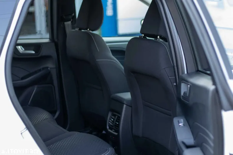 Ford Kuga din 2024 cu 5 km - oferta FOR156587 - foto 19