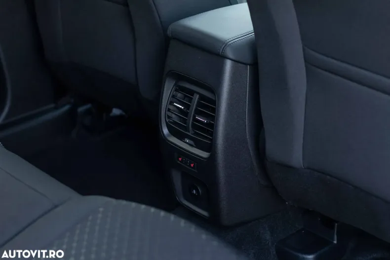 Ford Kuga din 2024 cu 5 km - oferta FOR156587 - foto 20