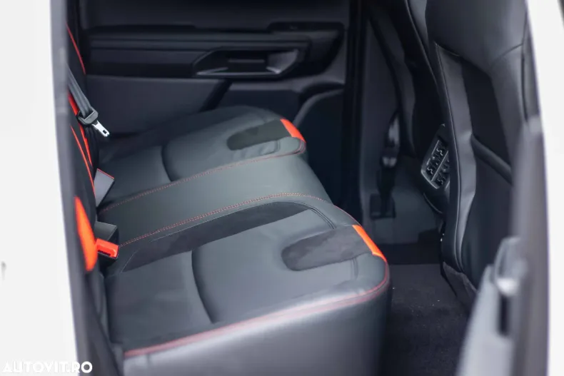 Ford Ranger din 2025 cu 2 km - oferta FOR156599 - foto 36