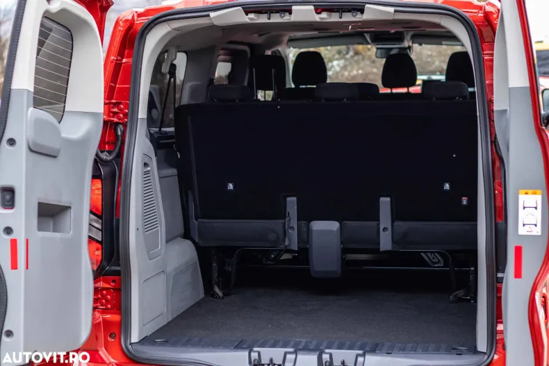 Ford Transit Custom din 2025 cu 5 km - oferta FOR156611 - foto 14