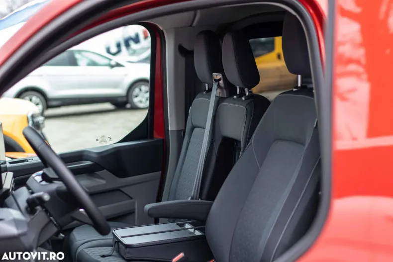 Ford Transit Custom din 2025 cu 5 km - oferta FOR156611 - foto 16