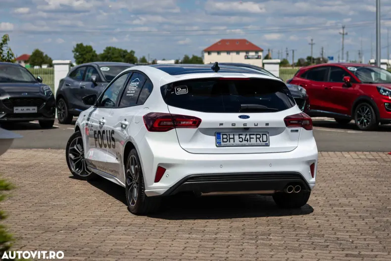 Ford Focus din 2024 cu 3 km - oferta FOR156612 - foto 2