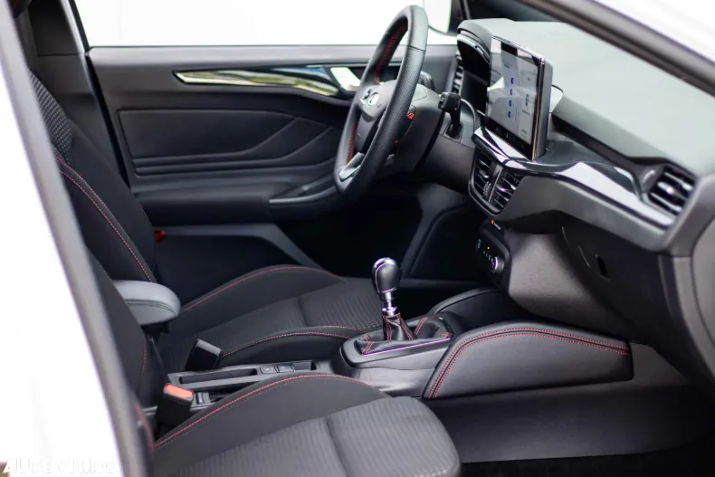 Ford Focus din 2024 cu 3 km - oferta FOR156612 - foto 16