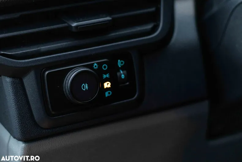 Ford Transit Custom din 2025 cu 2 km - oferta FOR156618 - foto 19
