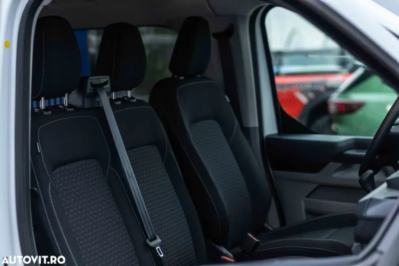 Ford Transit Custom din 2025 cu 2 km - oferta FOR156618 - foto 23