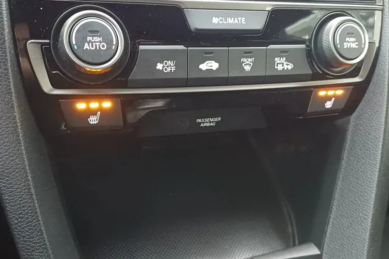 Honda Civic din 2019 cu 73.150 km - oferta HON156622 - foto 18