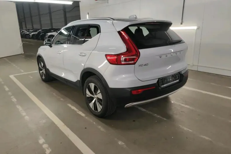 Volvo XC40 din 2021 cu 84.900 km - oferta VOL156623 - foto 3