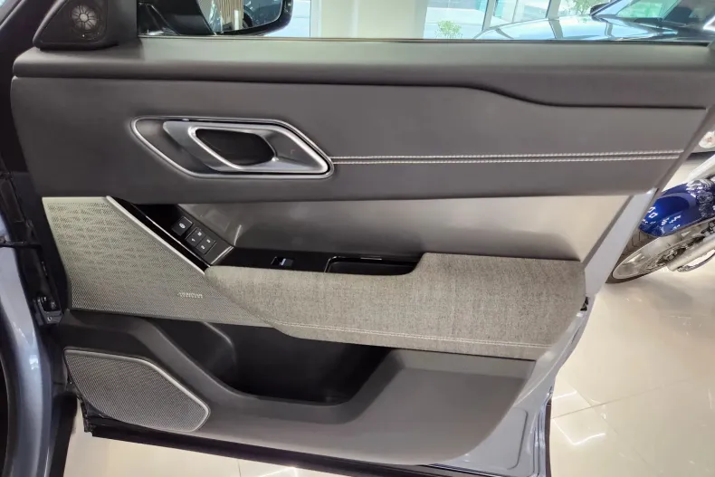 Land Rover Range Rover Velar din 2019 cu 148.860 km - oferta LAN156629 - foto 25