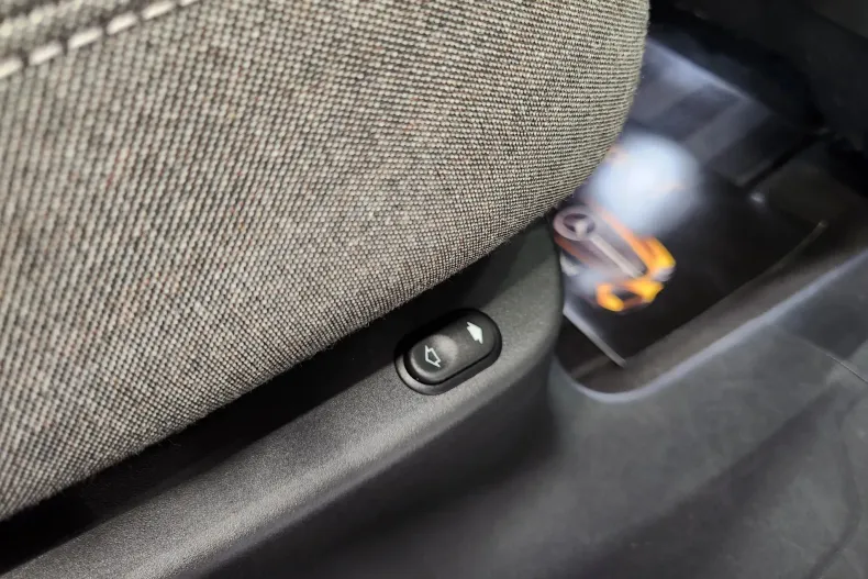 Land Rover Range Rover Velar din 2019 cu 148.860 km - oferta LAN156629 - foto 30