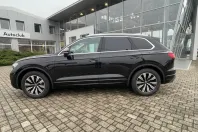 Volkswagen Touareg din 2025 cu 1.600 km - oferta VOL156632 - foto 1