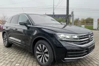 Volkswagen Touareg din 2025 cu 1.600 km - oferta VOL156632 - foto 3