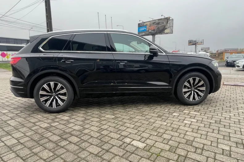 Volkswagen Touareg din 2025 cu 1.600 km - oferta VOL156632 - foto 6