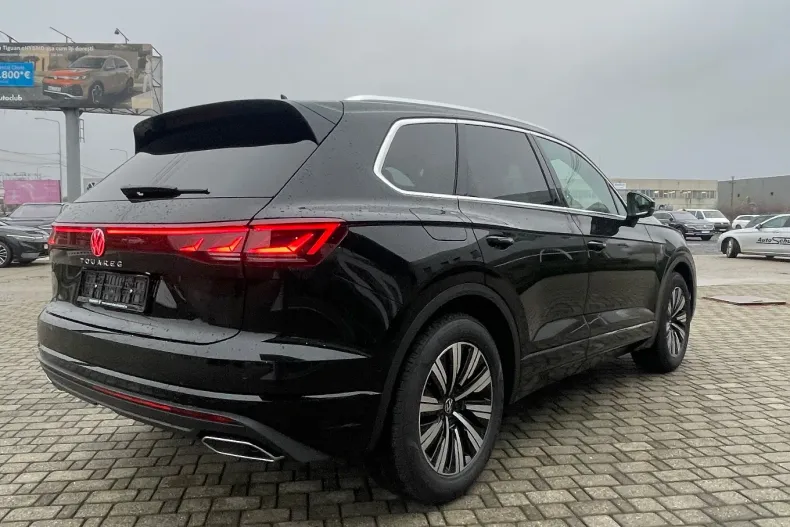Volkswagen Touareg din 2025 cu 1.600 km - oferta VOL156632 - foto 11
