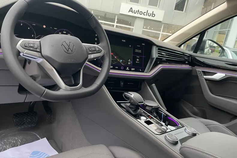 Volkswagen Touareg din 2025 cu 1.600 km - oferta VOL156632 - foto 26