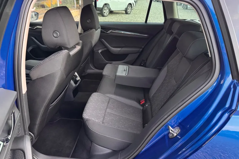 Skoda Octavia din 2023 cu 48.125 km - oferta SKO156634 - foto 23